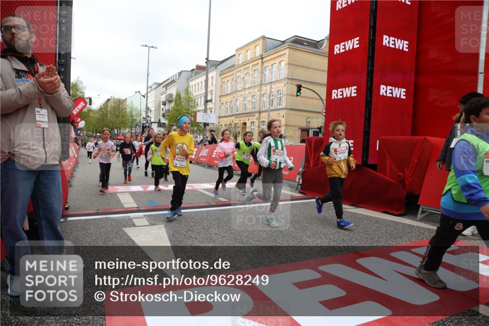 25.04.2026 - Das Zehntel Strokosch-Dieckow http://msf.ph/oto/9628249 25.04.2026 09:02:04 Ziel 1114, 1406, 1528, 1534, 1559, 2210, 2256, 2301, 2353, 2879, 2903, 2904, 2932, 2957, 3135, 3177, 3199, 3480, 3489, 3496 meine-sportfotos.de