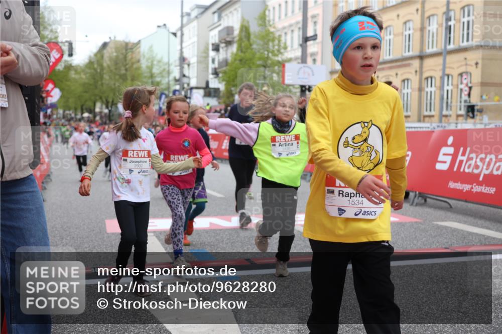25.04.2026 - Das Zehntel Strokosch-Dieckow http://msf.ph/oto/9628280 25.04.2026 09:02:05 Ziel 1114, 1406, 1534, 2210, 2256, 2301, 2889, 2903, 2904, 2932, 2957, 3135, 3171, 3177, 3199, 3480, 3489, 3496 meine-sportfotos.de