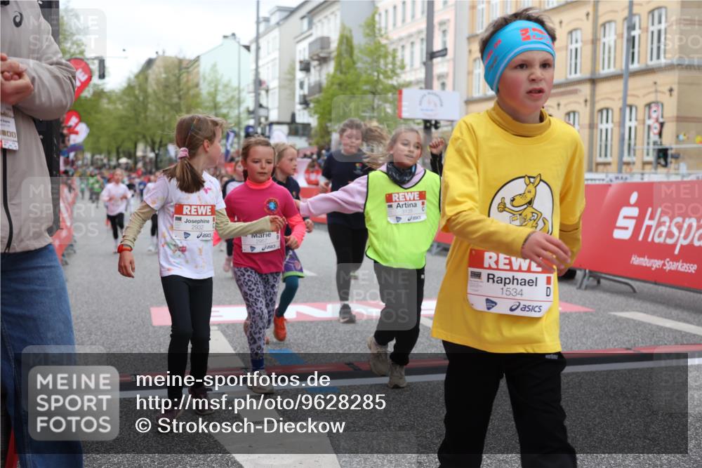 25.04.2026 - Das Zehntel Strokosch-Dieckow http://msf.ph/oto/9628285 25.04.2026 09:02:05 Ziel 1114, 1406, 1534, 2210, 2256, 2301, 2889, 2903, 2904, 2932, 2957, 3135, 3171, 3177, 3199, 3480, 3489, 3496 meine-sportfotos.de
