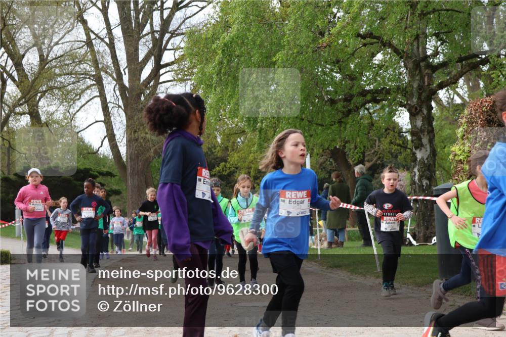 25.04.2026 - Das Zehntel Zöllner http://msf.ph/oto/9628300 25.04.2026 07:46:37 Laufen 2122 meine-sportfotos.de