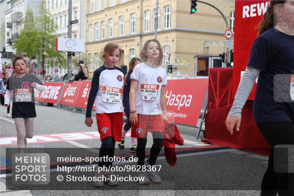 25.04.2026 - Das Zehntel Strokosch-Dieckow http://msf.ph/oto/9628367 25.04.2026 09:02:09 Ziel 1101, 1109, 1114, 1534, 1604, 2210, 2240, 2256, 2301, 2889, 2891, 2932, 2957, 3021, 3135, 3171, 3177, 3199, 3371, 3374, 3477, 3489, 3490, 3543 meine-sportfotos.de