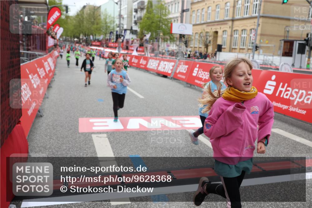 25.04.2026 - Das Zehntel Strokosch-Dieckow http://msf.ph/oto/9628368 25.04.2026 11:08:00 Ziel 5598, 5606, 5651, 6658, 7519, 7571, 7648, 7650 meine-sportfotos.de