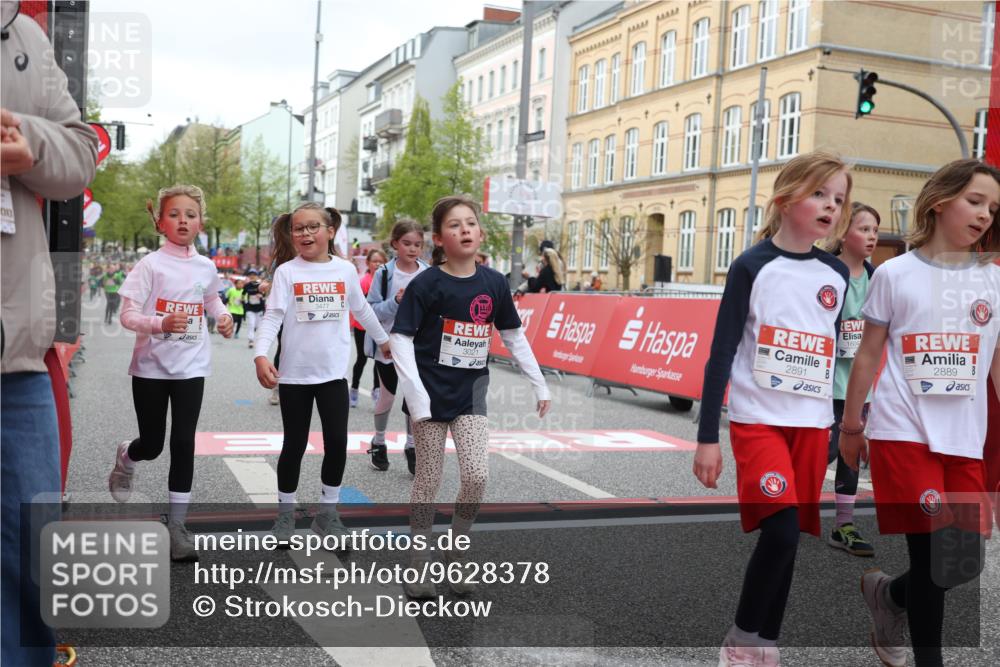 25.04.2026 - Das Zehntel Strokosch-Dieckow http://msf.ph/oto/9628378 25.04.2026 09:02:10 Ziel 1101, 1109, 1114, 1534, 1604, 2210, 2240, 2301, 2889, 2891, 2932, 2957, 3021, 3135, 3171, 3177, 3199, 3371, 3374, 3477, 3489, 3490, 3543 meine-sportfotos.de