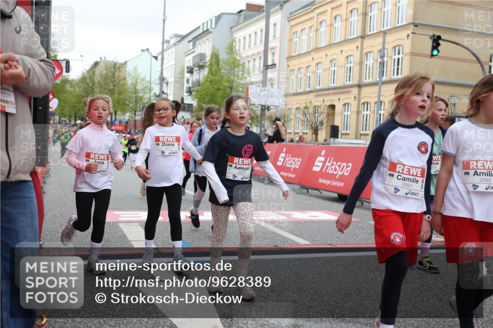 25.04.2026 - Das Zehntel Strokosch-Dieckow http://msf.ph/oto/9628389 25.04.2026 09:02:10 Ziel 1101, 1109, 1114, 1534, 1604, 2210, 2240, 2301, 2889, 2891, 2932, 2957, 3021, 3135, 3171, 3177, 3199, 3371, 3374, 3477, 3489, 3490, 3543 meine-sportfotos.de