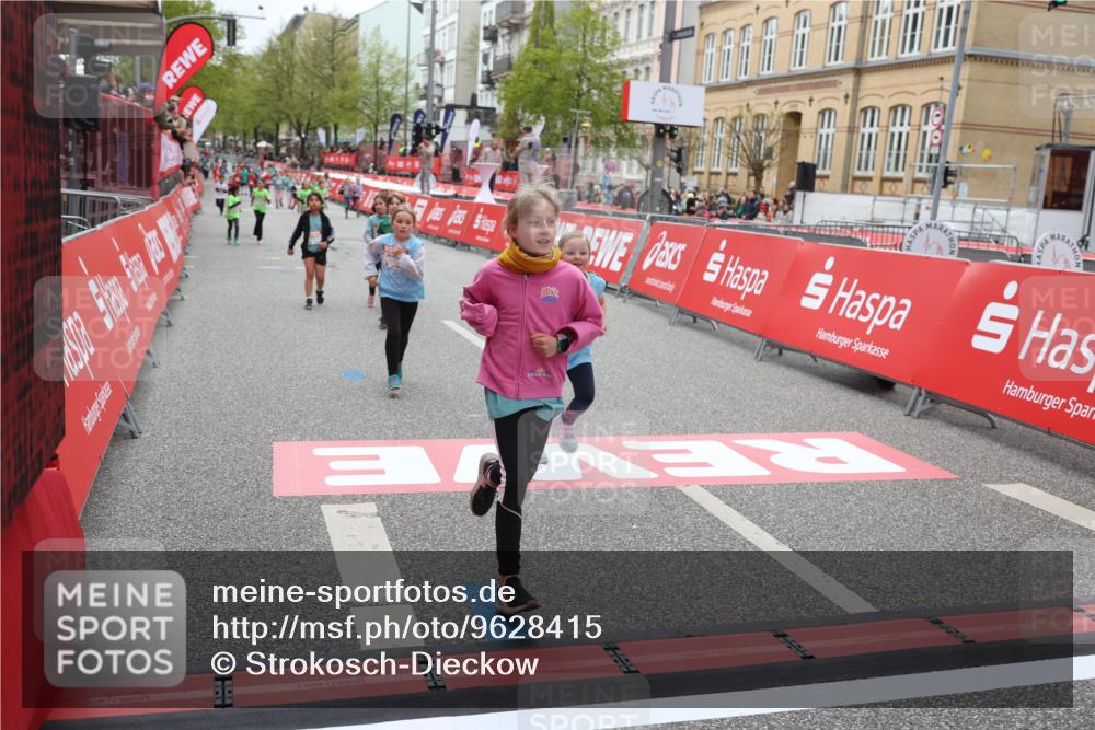 25.04.2026 - Das Zehntel Strokosch-Dieckow http://msf.ph/oto/9628415 25.04.2026 11:08:00 Ziel 5598, 5606, 5651, 6658, 7519, 7571, 7648, 7650 meine-sportfotos.de
