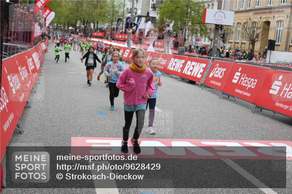 25.04.2026 - Das Zehntel Strokosch-Dieckow http://msf.ph/oto/9628429 25.04.2026 11:07:59 Ziel 5598, 5651, 6658, 7519, 7571, 7648, 7650 meine-sportfotos.de