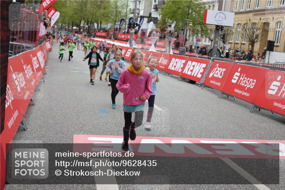 25.04.2026 - Das Zehntel Strokosch-Dieckow http://msf.ph/oto/9628435 25.04.2026 11:07:59 Ziel 5598, 5651, 6658, 7519, 7571, 7648, 7650 meine-sportfotos.de