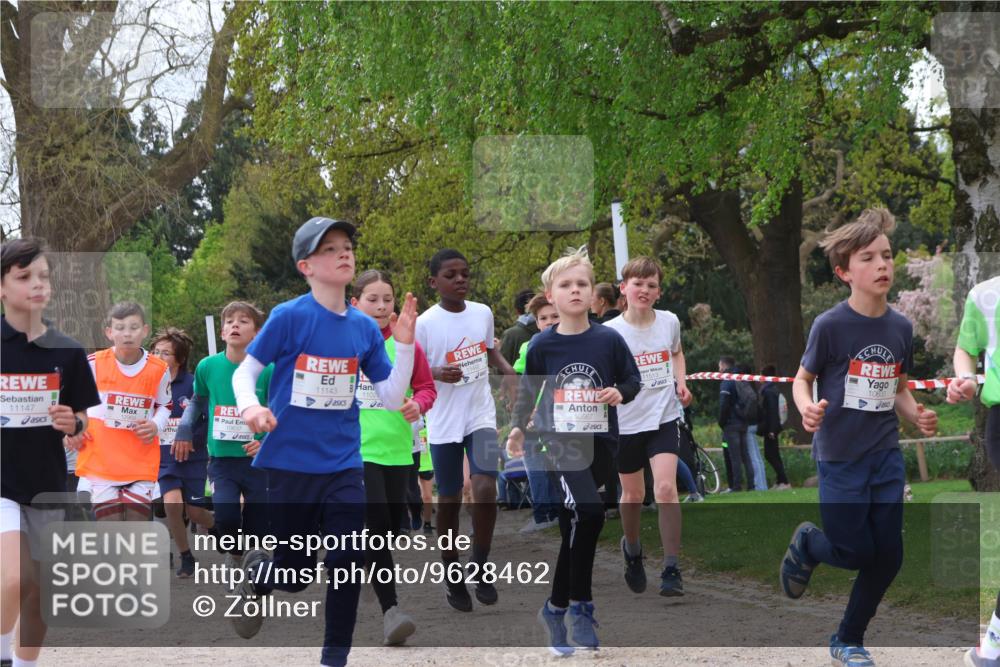 25.04.2026 - Das Zehntel Zöllner http://msf.ph/oto/9628462 25.04.2026 11:41:36 Laufen 11147, 10637, 11143, 1102, 10567, 11513, 10600 meine-sportfotos.de