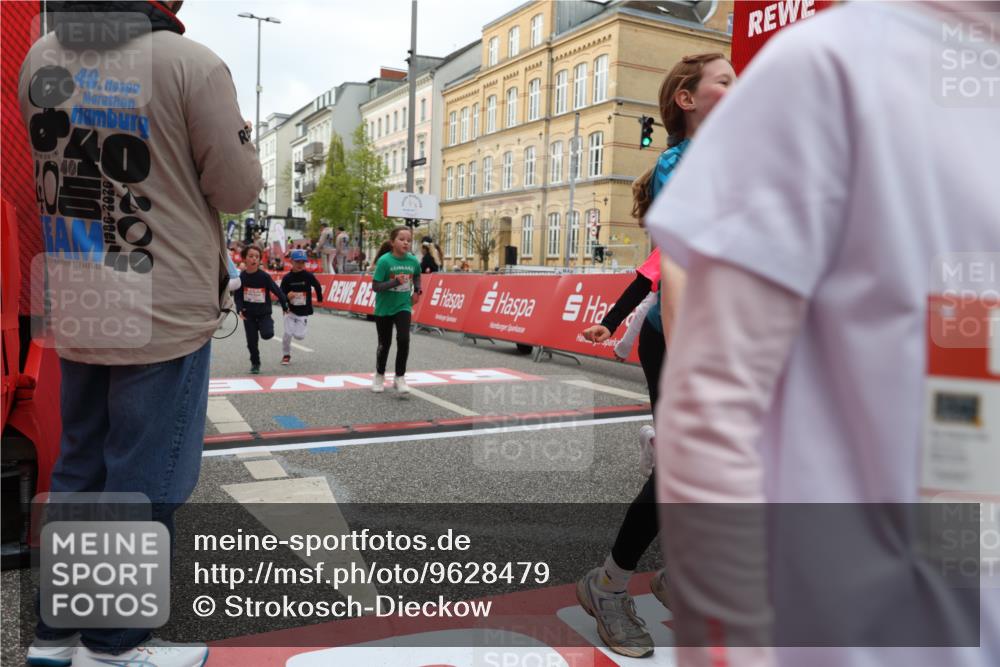 25.04.2026 - Das Zehntel Strokosch-Dieckow http://msf.ph/oto/9628479 25.04.2026 09:02:13 Ziel 1101, 1109, 1604, 2214, 2240, 2257, 2464, 2889, 2891, 3021, 3171, 3371, 3374, 3477, 3490, 3543, 3805 meine-sportfotos.de