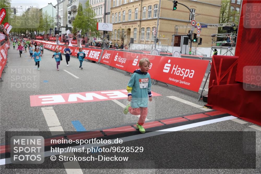 25.04.2026 - Das Zehntel Strokosch-Dieckow http://msf.ph/oto/9628529 25.04.2026 11:07:54 Ziel 5602, 6288, 6292, 6925, 6962, 7002, 7563, 7571, 7572, 7651, 7661 meine-sportfotos.de
