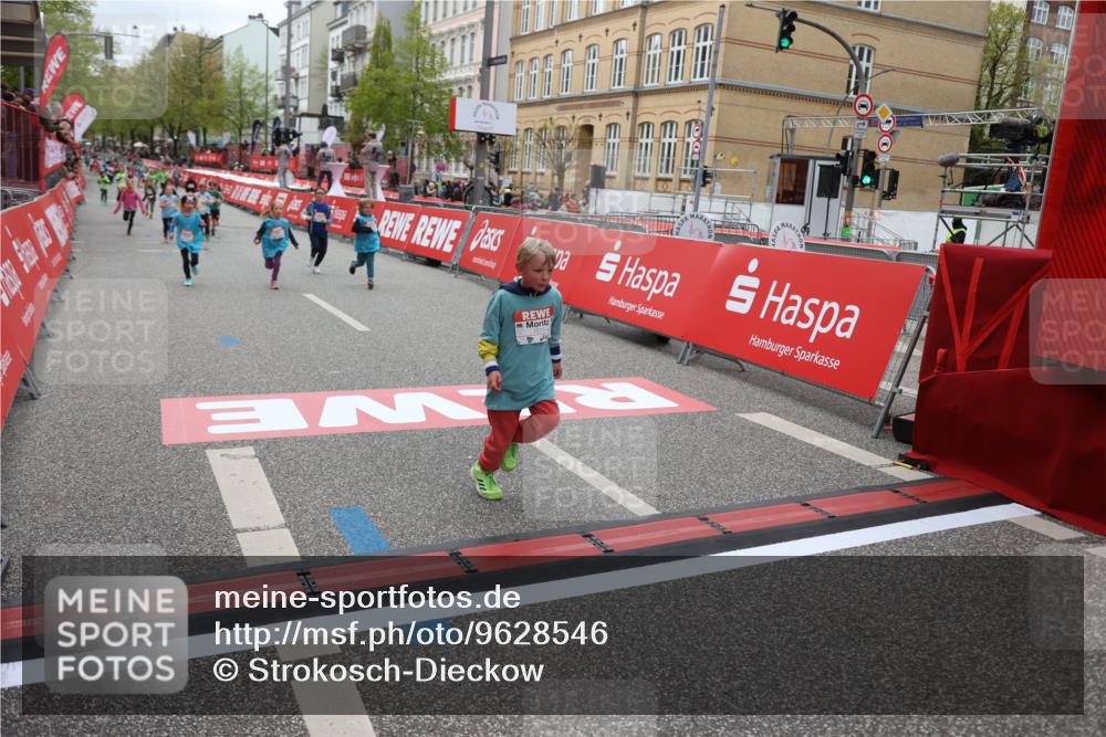 25.04.2026 - Das Zehntel Strokosch-Dieckow http://msf.ph/oto/9628546 25.04.2026 11:07:54 Ziel 5602, 6288, 6292, 6925, 6962, 7002, 7563, 7571, 7572, 7651, 7661 meine-sportfotos.de
