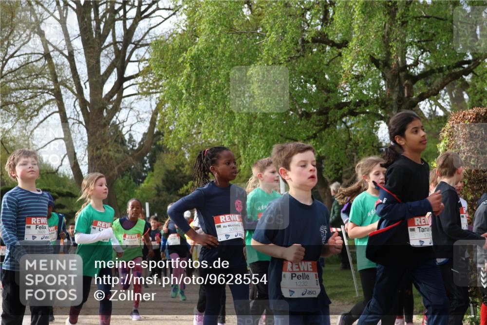 25.04.2026 - Das Zehntel Zöllner http://msf.ph/oto/9628554 25.04.2026 07:46:43 Laufen 3929, 3006, 44, 1232, 173 meine-sportfotos.de