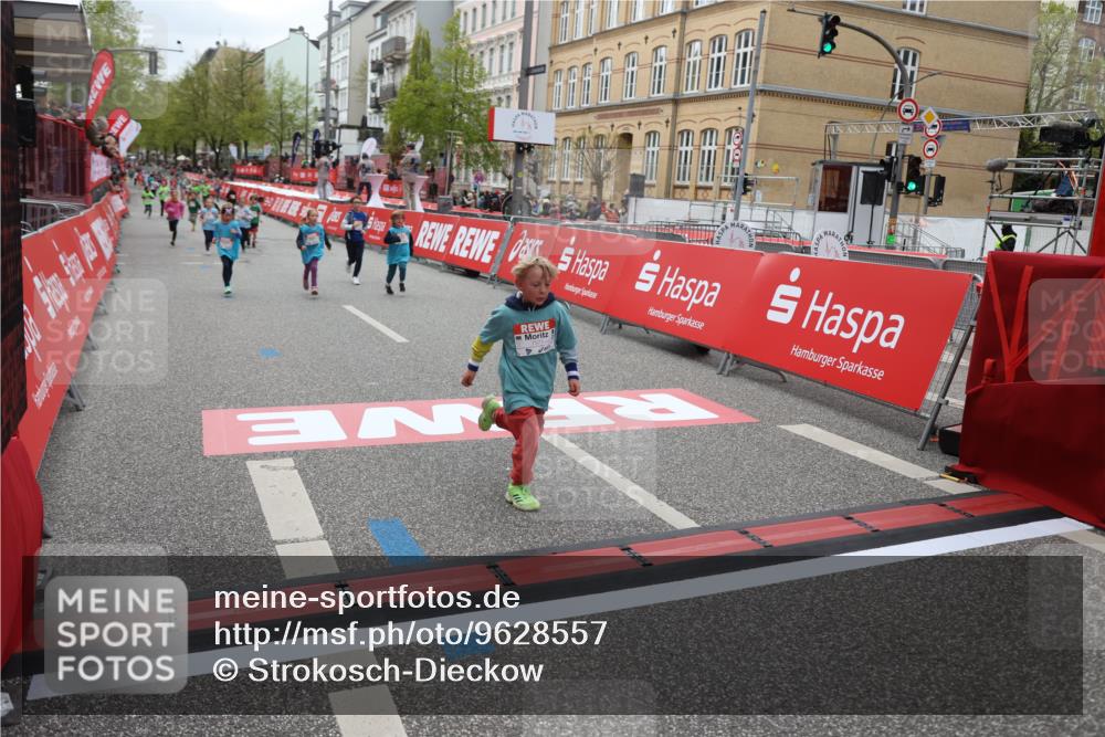 25.04.2026 - Das Zehntel Strokosch-Dieckow http://msf.ph/oto/9628557 25.04.2026 11:07:54 Ziel 5602, 6288, 6292, 6925, 6962, 7002, 7563, 7571, 7572, 7651, 7661 meine-sportfotos.de