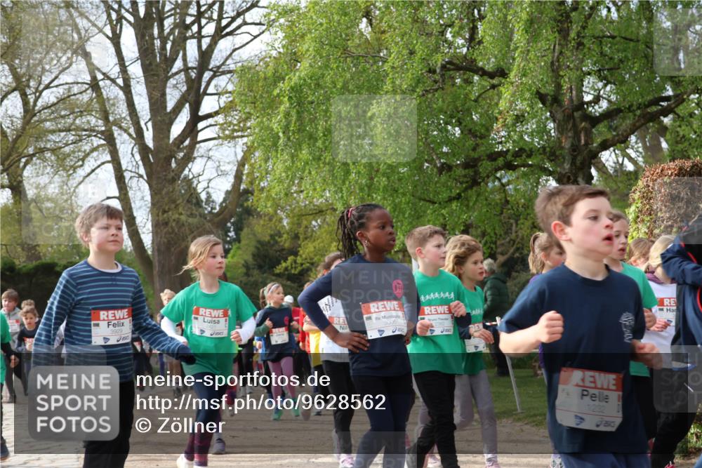 25.04.2026 - Das Zehntel Zöllner http://msf.ph/oto/9628562 25.04.2026 07:46:43 Laufen 3929, 3006, 1232 meine-sportfotos.de