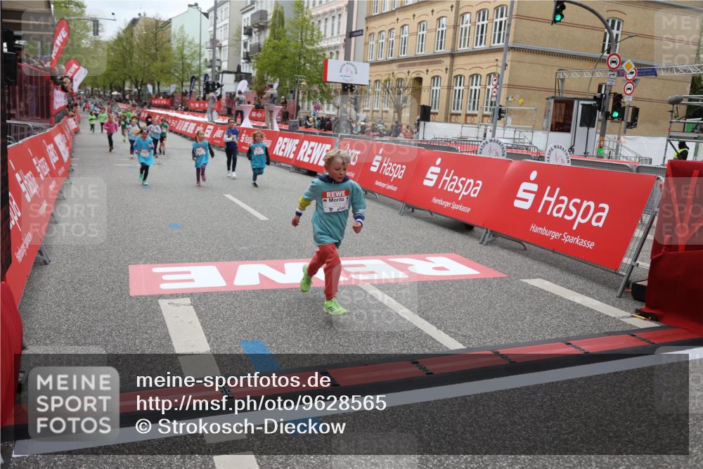 25.04.2026 - Das Zehntel Strokosch-Dieckow http://msf.ph/oto/9628565 25.04.2026 11:07:54 Ziel 5602, 6288, 6292, 6925, 6962, 7002, 7563, 7571, 7572, 7651, 7661 meine-sportfotos.de