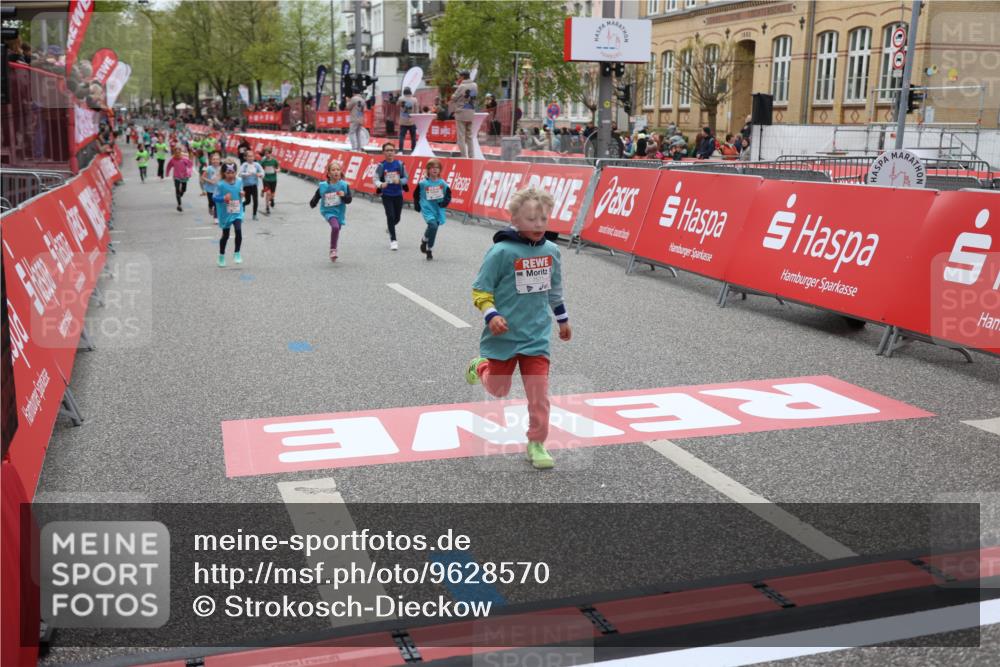 25.04.2026 - Das Zehntel Strokosch-Dieckow http://msf.ph/oto/9628570 25.04.2026 11:07:54 Ziel 5602, 6288, 6292, 6925, 6962, 7002, 7563, 7571, 7572, 7651, 7661 meine-sportfotos.de