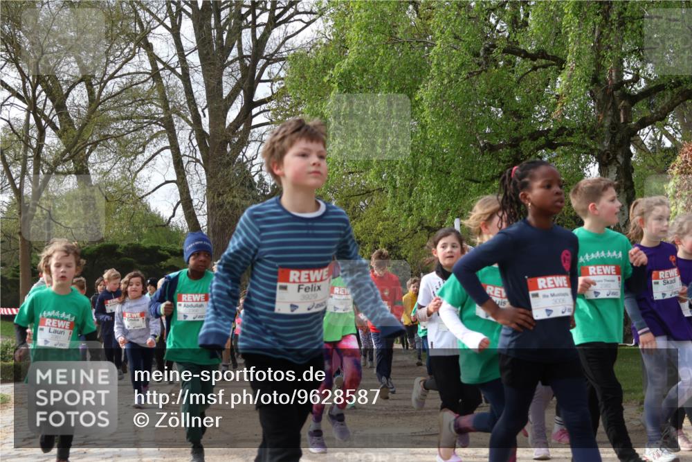25.04.2026 - Das Zehntel Zöllner http://msf.ph/oto/9628587 25.04.2026 07:46:44 Laufen 3929, 3006, 2382 meine-sportfotos.de