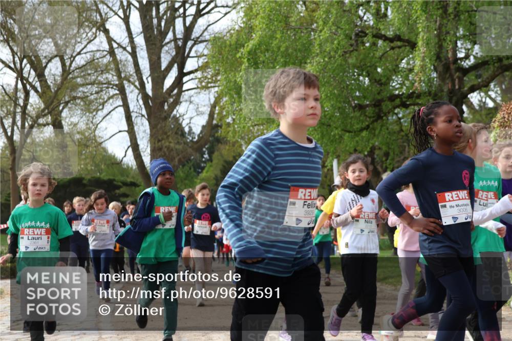 25.04.2026 - Das Zehntel Zöllner http://msf.ph/oto/9628591 25.04.2026 07:46:44 Laufen 2361, 1249, 3929, 3006 meine-sportfotos.de