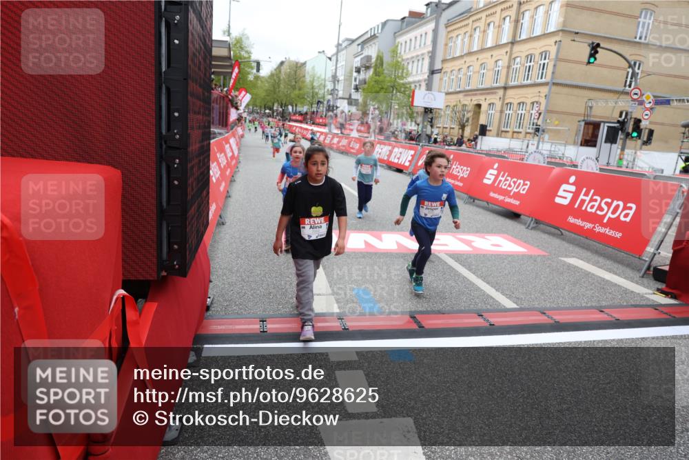 25.04.2026 - Das Zehntel Strokosch-Dieckow http://msf.ph/oto/9628625 25.04.2026 11:07:50 Ziel 5461, 5602, 6288, 6292, 6925, 6962, 6990, 7002, 7563, 7569, 7572, 7651, 7661, 7788, 8001 meine-sportfotos.de