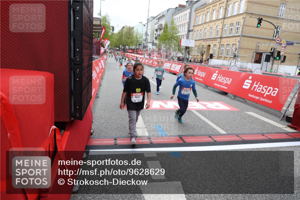 25.04.2026 - Das Zehntel Strokosch-Dieckow http://msf.ph/oto/9628629 25.04.2026 11:07:50 Ziel 5461, 5602, 6288, 6292, 6925, 6962, 6990, 7002, 7563, 7569, 7572, 7651, 7661, 7788, 8001 meine-sportfotos.de