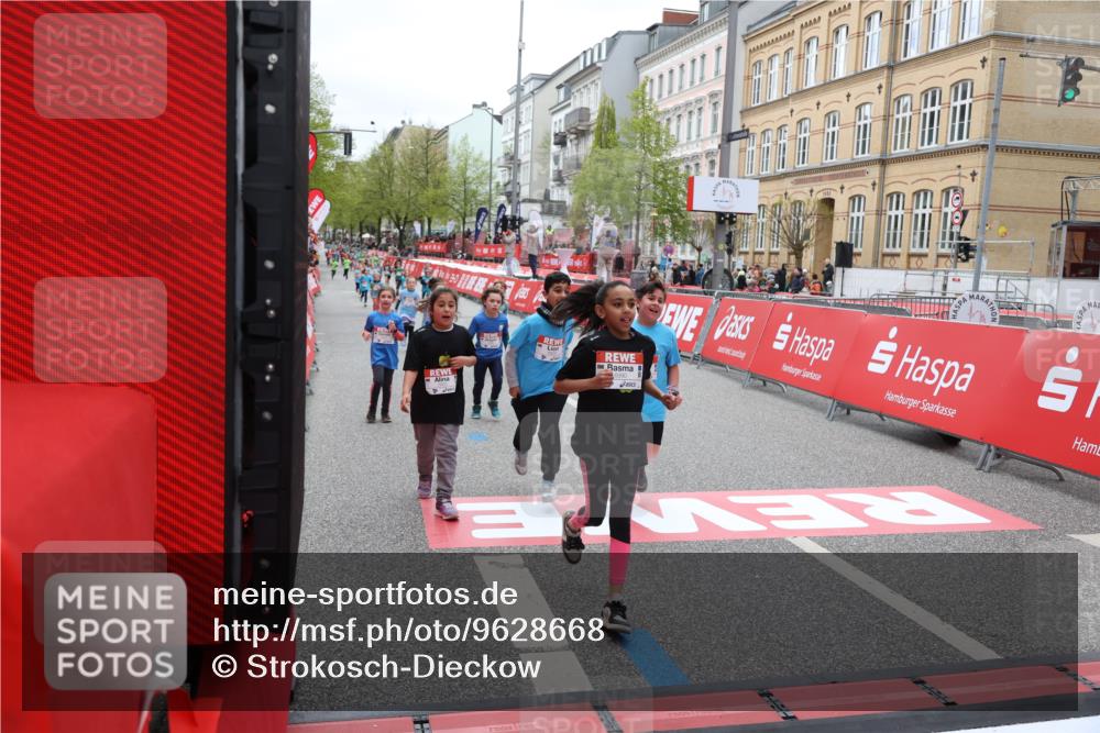25.04.2026 - Das Zehntel Strokosch-Dieckow http://msf.ph/oto/9628668 25.04.2026 11:07:48 Ziel 5461, 5602, 6162, 6292, 6925, 6962, 6990, 7002, 7447, 7569, 7661, 7770, 7788, 8001 meine-sportfotos.de