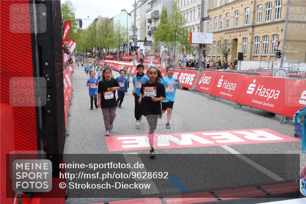 25.04.2026 - Das Zehntel Strokosch-Dieckow http://msf.ph/oto/9628692 25.04.2026 11:07:47 Ziel 5461, 6162, 6925, 6962, 6990, 7002, 7447, 7569, 7770, 7788, 8001 meine-sportfotos.de