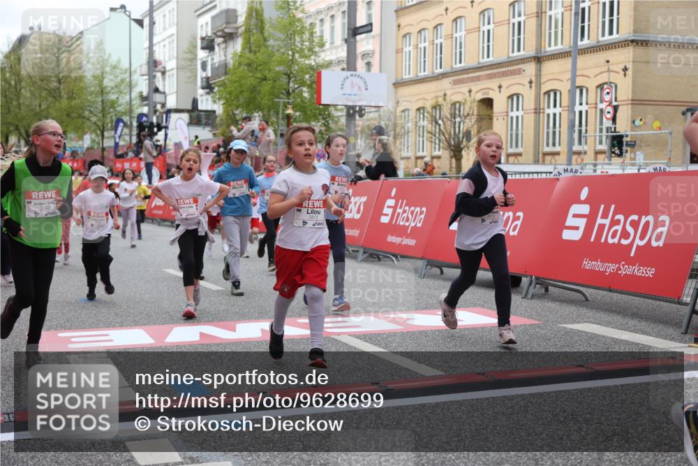 25.04.2026 - Das Zehntel Strokosch-Dieckow http://msf.ph/oto/9628699 25.04.2026 09:02:18 Ziel 1205, 1753, 1891, 1910, 1930, 2214, 2257, 2464, 2872, 2988, 2991, 3333, 3454, 3513, 3542, 3790, 3805 meine-sportfotos.de