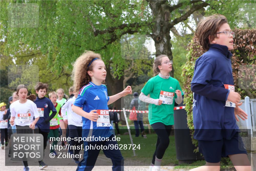 25.04.2026 - Das Zehntel Zöllner http://msf.ph/oto/9628724 25.04.2026 11:41:41 Laufen 10371, 10656 meine-sportfotos.de