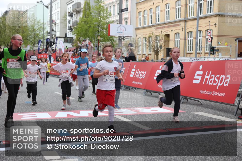 25.04.2026 - Das Zehntel Strokosch-Dieckow http://msf.ph/oto/9628728 25.04.2026 09:02:19 Ziel 1203, 1205, 1753, 1891, 1910, 1930, 2214, 2257, 2464, 2533, 2841, 2872, 2988, 2991, 3333, 3334, 3454, 3513, 3542, 3790, 3805 meine-sportfotos.de