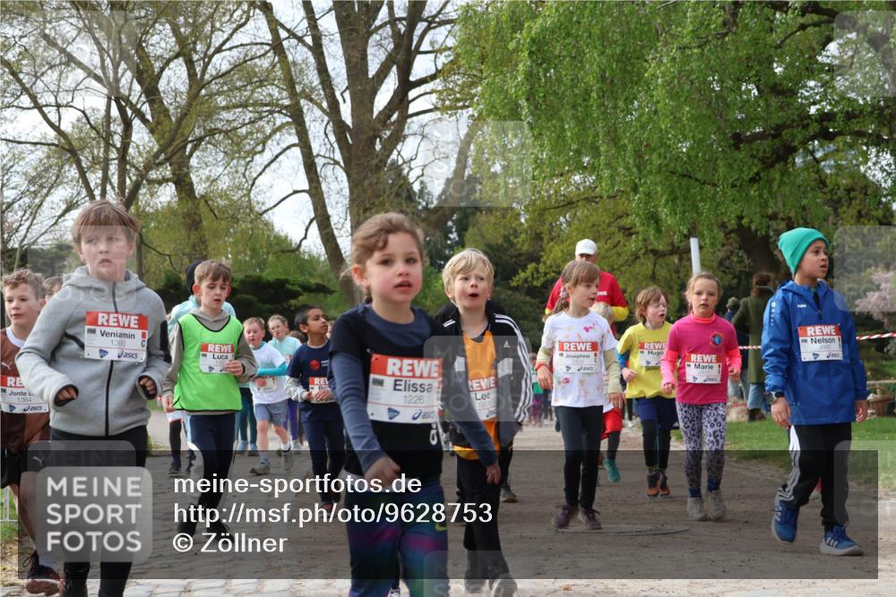 25.04.2026 - Das Zehntel Zöllner http://msf.ph/oto/9628753 25.04.2026 07:46:49 Laufen 1364, 1390, 1226, 250, 193 meine-sportfotos.de