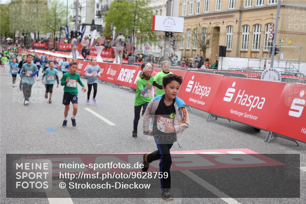 25.04.2026 - Das Zehntel Strokosch-Dieckow http://msf.ph/oto/9628759 25.04.2026 11:04:29 Ziel 5630, 5645, 5945, 5948, 5971, 6190, 6399, 6460, 6466, 6567, 6593, 6664, 7117, 7237, 7273, 7345, 7762, 7994 meine-sportfotos.de