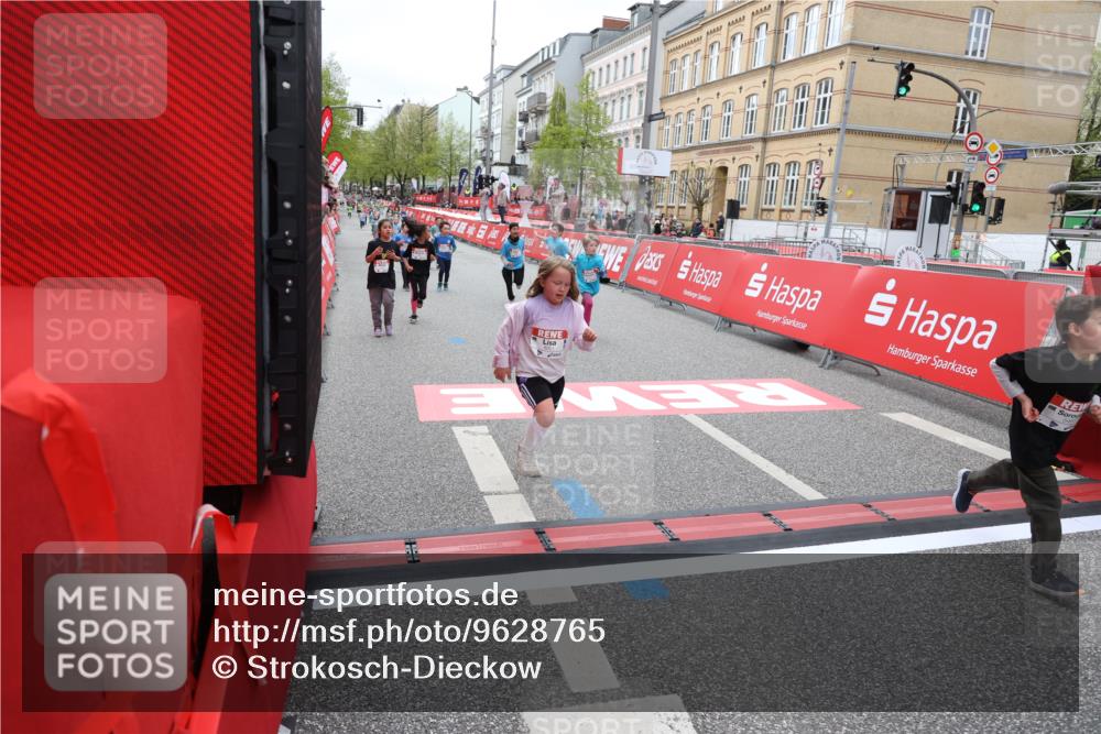 25.04.2026 - Das Zehntel Strokosch-Dieckow http://msf.ph/oto/9628765 25.04.2026 11:07:46 Ziel 5461, 6162, 6925, 6962, 6990, 7447, 7569, 7770, 7788, 8001 meine-sportfotos.de