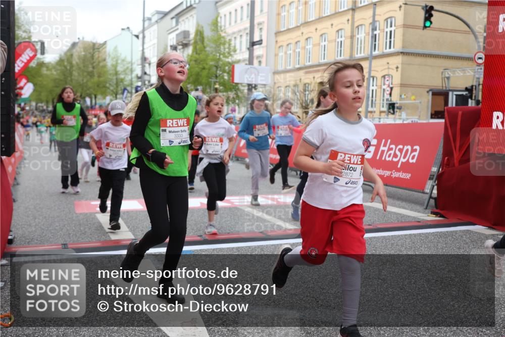 25.04.2026 - Das Zehntel Strokosch-Dieckow http://msf.ph/oto/9628791 25.04.2026 09:02:20 Ziel 1203, 1205, 1753, 1871, 1891, 1910, 1930, 1979, 1983, 2533, 2572, 2841, 2849, 2872, 2988, 2991, 3333, 3334, 3454, 3513, 3542, 3790 meine-sportfotos.de