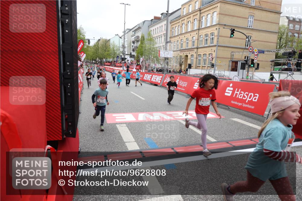 25.04.2026 - Das Zehntel Strokosch-Dieckow http://msf.ph/oto/9628808 25.04.2026 11:07:44 Ziel 5461, 5464, 5506, 6162, 6202, 7447, 7569, 7770, 8001 meine-sportfotos.de
