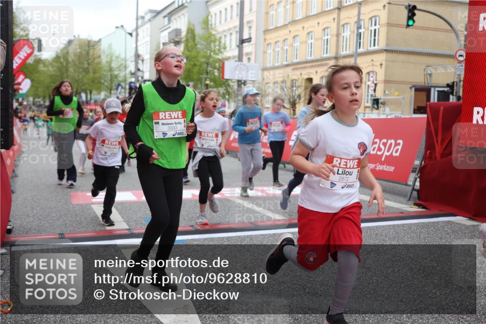 25.04.2026 - Das Zehntel Strokosch-Dieckow http://msf.ph/oto/9628810 25.04.2026 09:02:20 Ziel 1203, 1205, 1753, 1871, 1891, 1910, 1930, 1979, 1983, 2533, 2572, 2841, 2849, 2872, 2988, 2991, 3333, 3334, 3454, 3513, 3542, 3790 meine-sportfotos.de