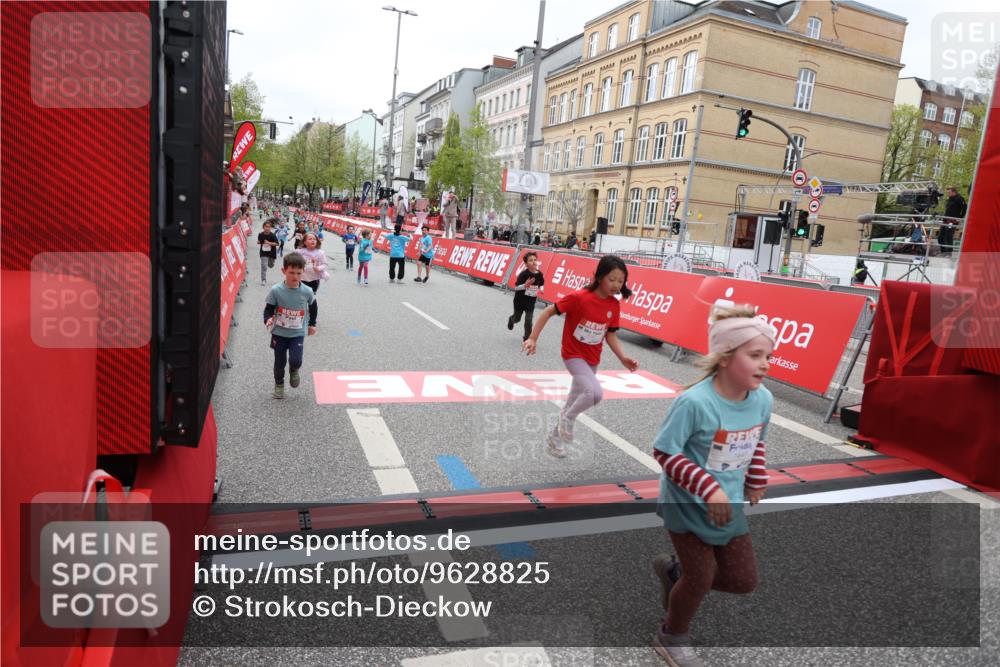 25.04.2026 - Das Zehntel Strokosch-Dieckow http://msf.ph/oto/9628825 25.04.2026 11:07:43 Ziel 5461, 5464, 5506, 6162, 6172, 6173, 6193, 6202, 6252, 7447, 7486, 7569, 7770, 8001 meine-sportfotos.de