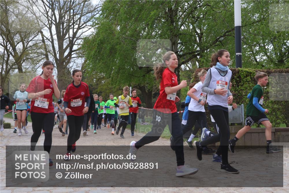 25.04.2026 - Das Zehntel Zöllner http://msf.ph/oto/9628891 25.04.2026 13:44:12 Laufen 10, 10 meine-sportfotos.de