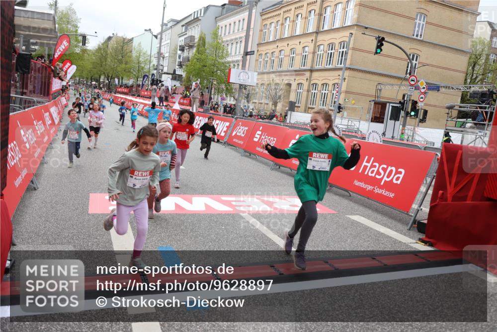 25.04.2026 - Das Zehntel Strokosch-Dieckow http://msf.ph/oto/9628897 25.04.2026 11:07:42 Ziel 5464, 5506, 5766, 6162, 6172, 6173, 6193, 6202, 6252, 6276, 7447, 7486, 7569, 7770 meine-sportfotos.de