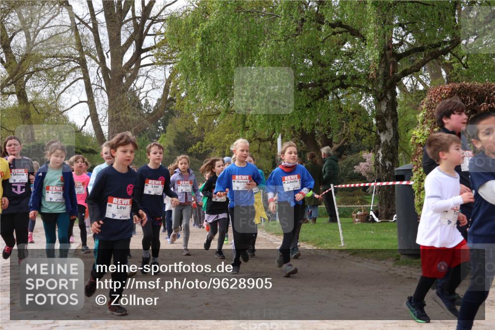 25.04.2026 - Das Zehntel Zöllner http://msf.ph/oto/9628905 25.04.2026 07:46:54 Laufen 300 meine-sportfotos.de