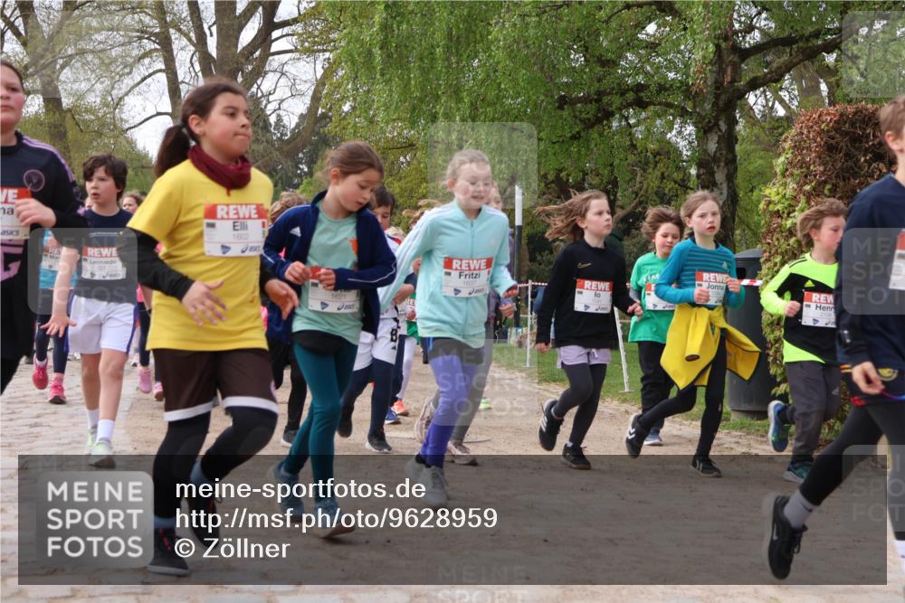 25.04.2026 - Das Zehntel Zöllner http://msf.ph/oto/9628959 25.04.2026 07:46:56 Laufen 1602, 250, 1621, 1637 meine-sportfotos.de