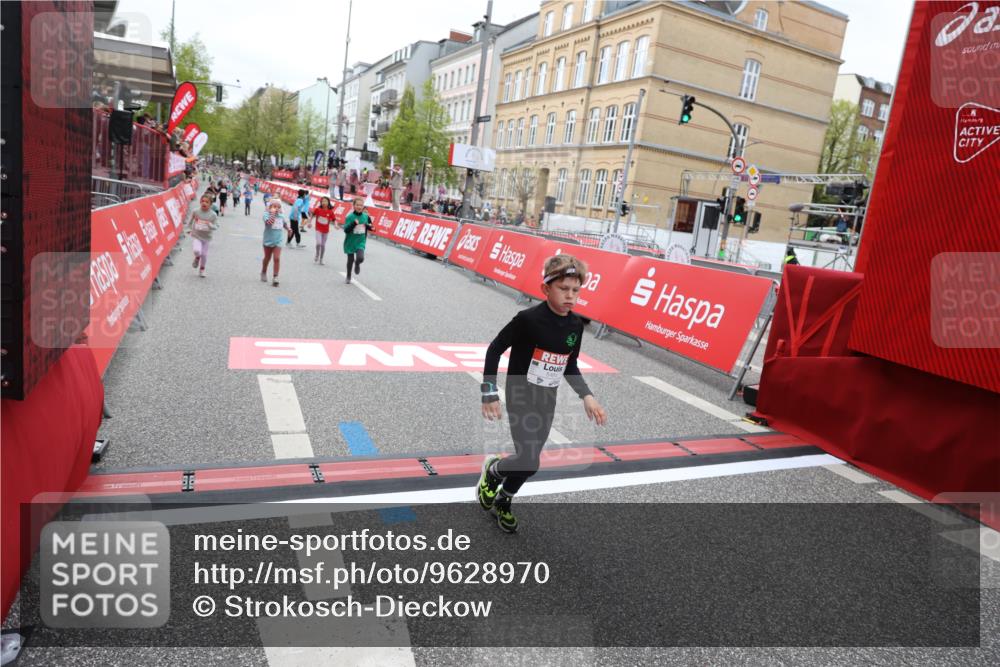 25.04.2026 - Das Zehntel Strokosch-Dieckow http://msf.ph/oto/9628970 25.04.2026 11:07:40 Ziel 5464, 5506, 5766, 6172, 6173, 6193, 6202, 6239, 6252, 6273, 6276, 6830, 7486, 7770 meine-sportfotos.de
