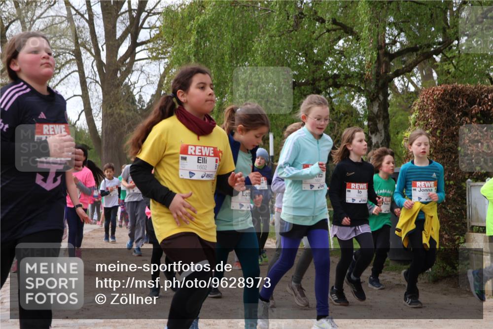 25.04.2026 - Das Zehntel Zöllner http://msf.ph/oto/9628973 25.04.2026 07:46:56 Laufen 1602, 1637, 162 meine-sportfotos.de