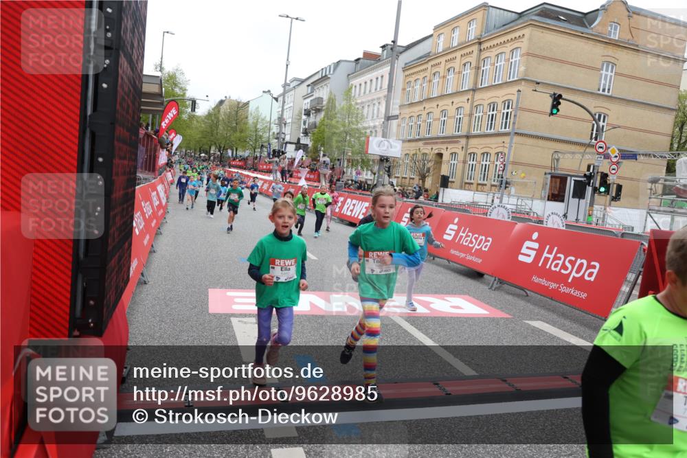 25.04.2026 - Das Zehntel Strokosch-Dieckow http://msf.ph/oto/9628985 25.04.2026 11:04:27 Ziel 5630, 5645, 5945, 5948, 5971, 6460, 6466, 6567, 6593, 6664, 7064, 7087, 7117, 7237, 7994 meine-sportfotos.de
