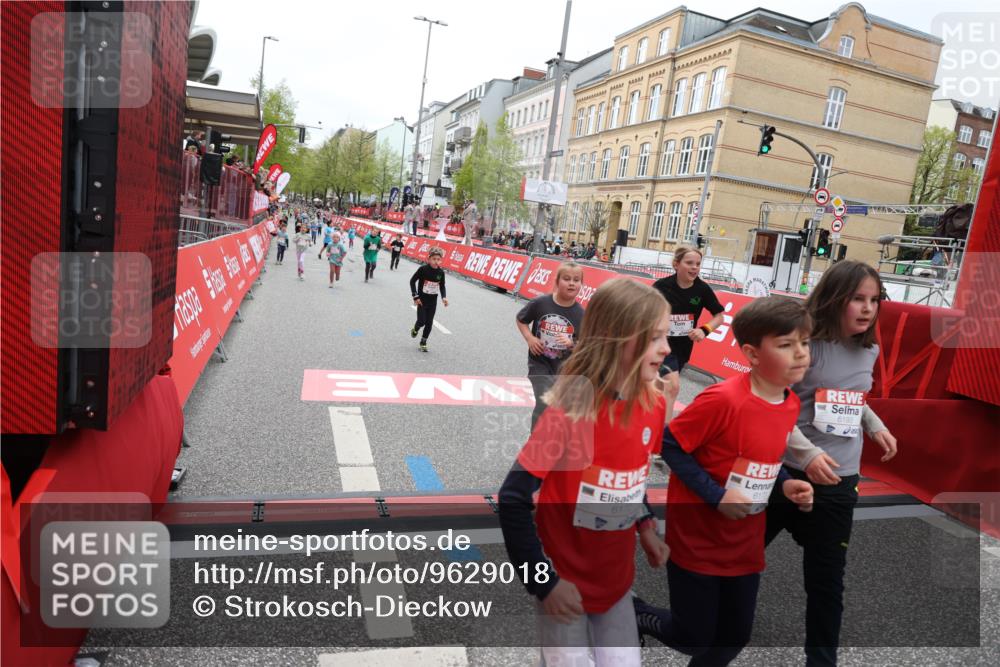 25.04.2026 - Das Zehntel Strokosch-Dieckow http://msf.ph/oto/9629018 25.04.2026 11:07:38 Ziel 5464, 5506, 5766, 6172, 6173, 6193, 6202, 6239, 6252, 6273, 6276, 6830, 7486, 7490 meine-sportfotos.de