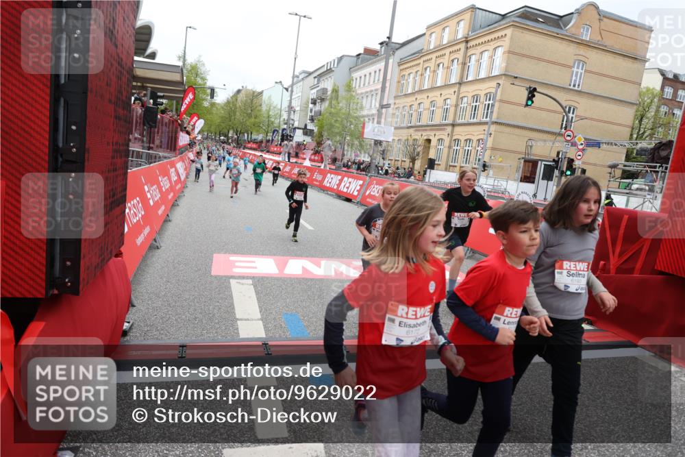 25.04.2026 - Das Zehntel Strokosch-Dieckow http://msf.ph/oto/9629022 25.04.2026 11:07:38 Ziel 5464, 5506, 5766, 6172, 6173, 6193, 6202, 6239, 6252, 6273, 6276, 6830, 7486, 7490 meine-sportfotos.de
