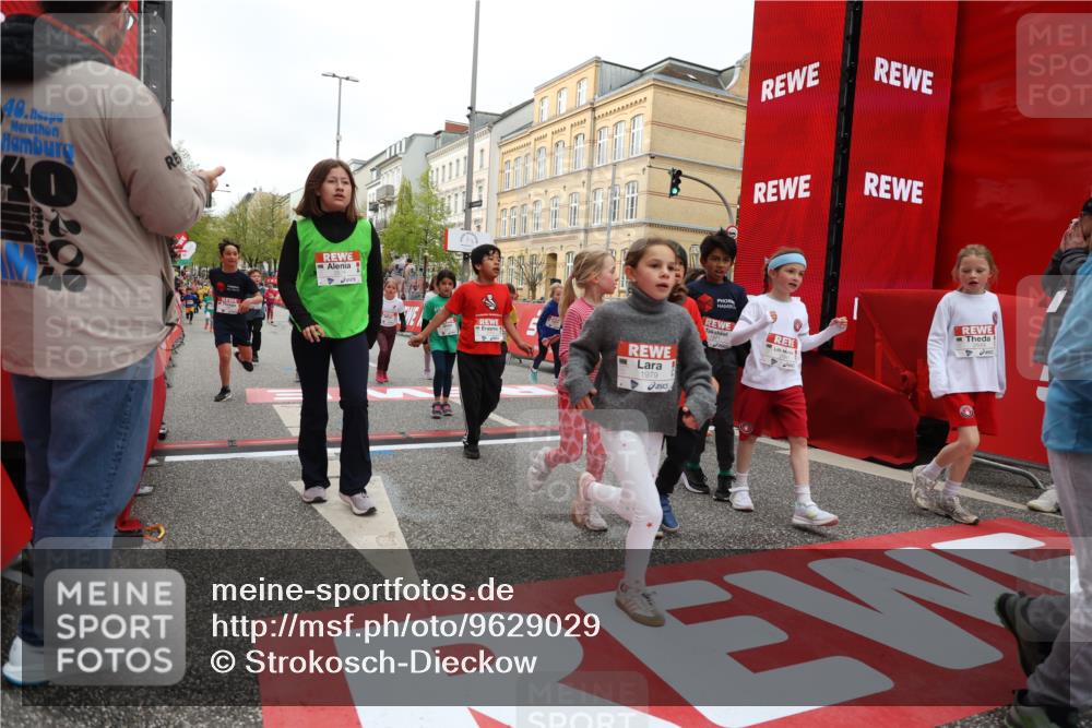 25.04.2026 - Das Zehntel Strokosch-Dieckow http://msf.ph/oto/9629029 25.04.2026 09:02:23 Ziel 1203, 1205, 1753, 1861, 1863, 1871, 1930, 1979, 1983, 2250, 2369, 2533, 2572, 2661, 2784, 2841, 2849, 2872, 2988, 2991, 3333, 3334, 3454, 3513, 3542, 3729, 3790, 3868, 3872, 3876, 3929 meine-sportfotos.de