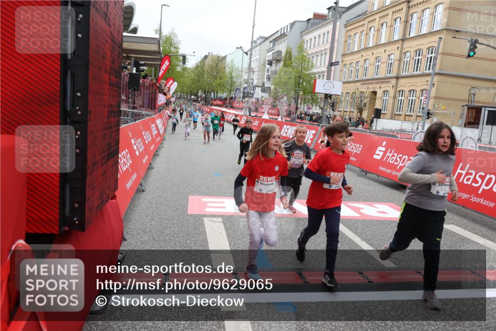 25.04.2026 - Das Zehntel Strokosch-Dieckow http://msf.ph/oto/9629065 25.04.2026 11:07:37 Ziel 5464, 5506, 5766, 6172, 6173, 6193, 6202, 6239, 6252, 6273, 6276, 6830, 7486, 7490 meine-sportfotos.de