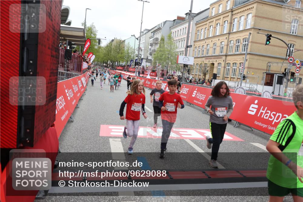 25.04.2026 - Das Zehntel Strokosch-Dieckow http://msf.ph/oto/9629088 25.04.2026 11:07:37 Ziel 5464, 5506, 5766, 6172, 6173, 6193, 6202, 6239, 6252, 6273, 6276, 6830, 7486, 7490 meine-sportfotos.de