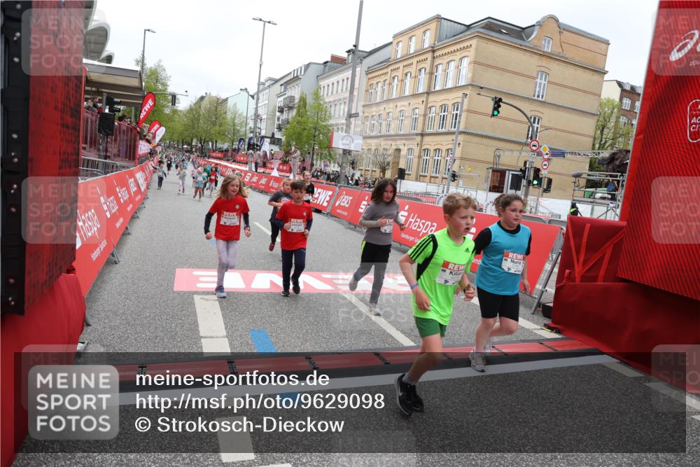 25.04.2026 - Das Zehntel Strokosch-Dieckow http://msf.ph/oto/9629098 25.04.2026 11:07:37 Ziel 5464, 5506, 5766, 6172, 6173, 6193, 6202, 6239, 6252, 6273, 6276, 6830, 7486, 7490 meine-sportfotos.de