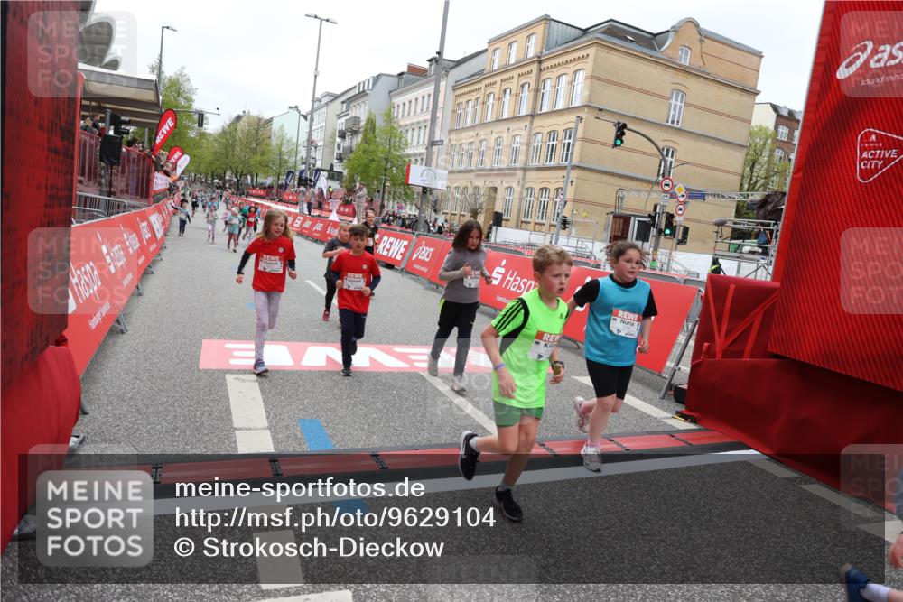 25.04.2026 - Das Zehntel Strokosch-Dieckow http://msf.ph/oto/9629104 25.04.2026 11:07:37 Ziel 5464, 5506, 5766, 6172, 6173, 6193, 6202, 6239, 6252, 6273, 6276, 6830, 7486, 7490 meine-sportfotos.de